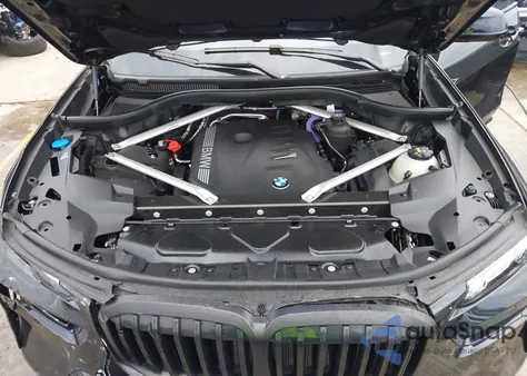 2024 BMW X7 xDrive40I z USA, uszkodzony, nr VIN 5UX23EM02R9S16477